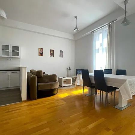 Apartment Downtown Family Budapest