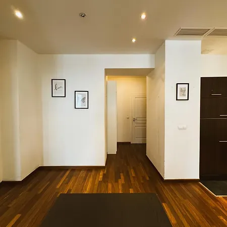 Downtown Family Apartment *