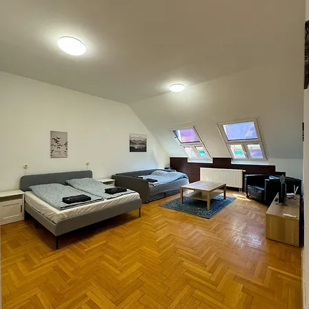 Downtown Family Apartment *