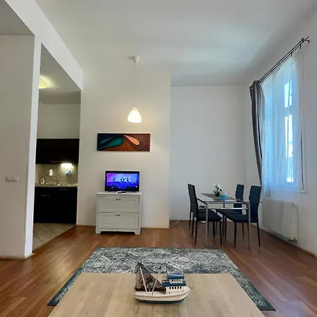 Downtown Family Apartment
