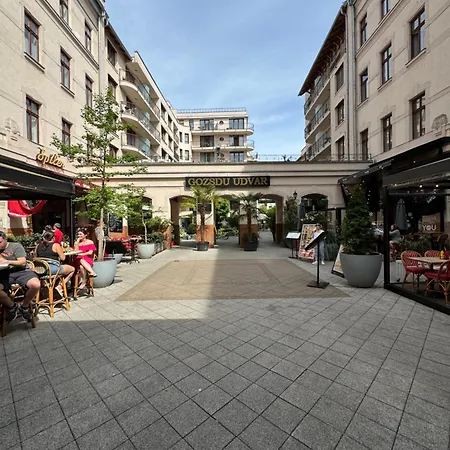 Downtown Family Budapešť